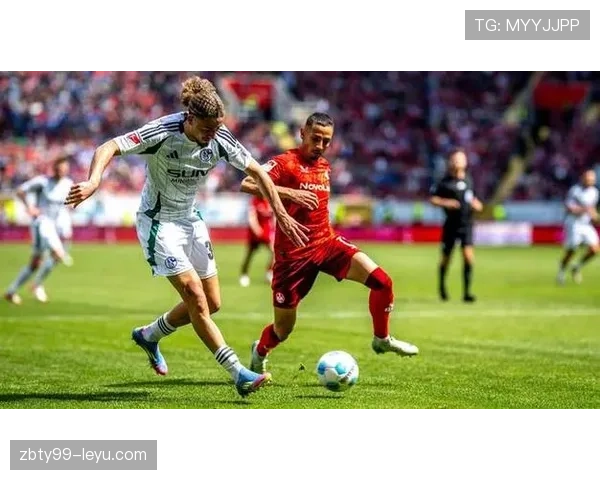 沙尔克04攻防兼备新战术引热议,或成德甲新赛季变局关键 沙尔克04攻防兼备新战术引热议,或成德甲新赛季变局关键