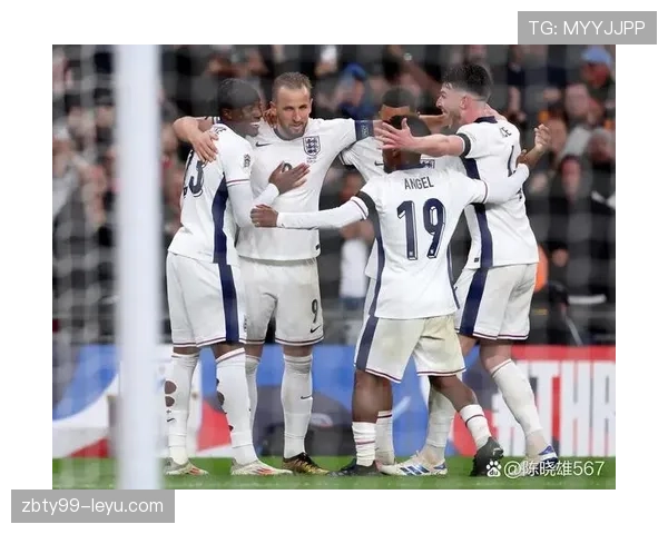 欧协联决赛门票抢手，球迷热盼球队状态回升上演精彩对决