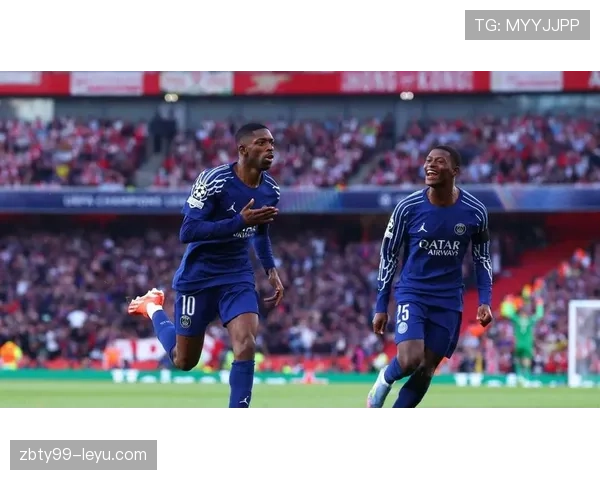 登贝莱 vs 姆巴佩:队内战术角色与进攻参与度差异 登贝莱 vs 姆巴佩:队内战术角色与进攻参与度差异