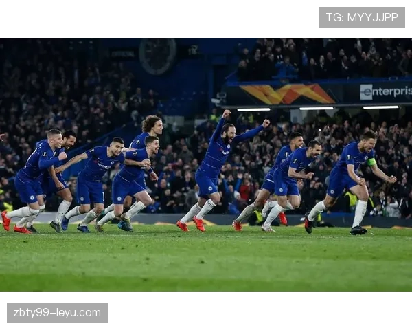 切尔西阵容增强却表现下滑，矛盾局面对赛季走势形成制约